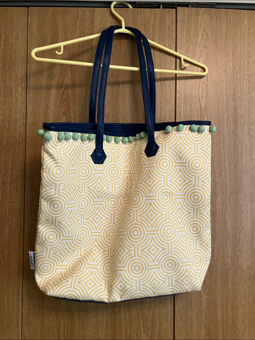 Clinique+ Yellow & White Accessory bag